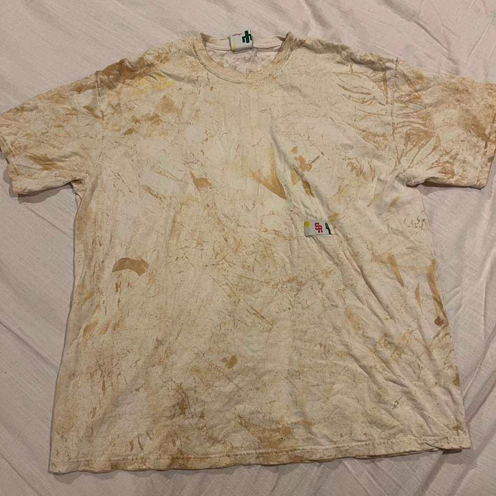 Men's Short Sleeve Tee in White with Brown Tie-Dye Pattern